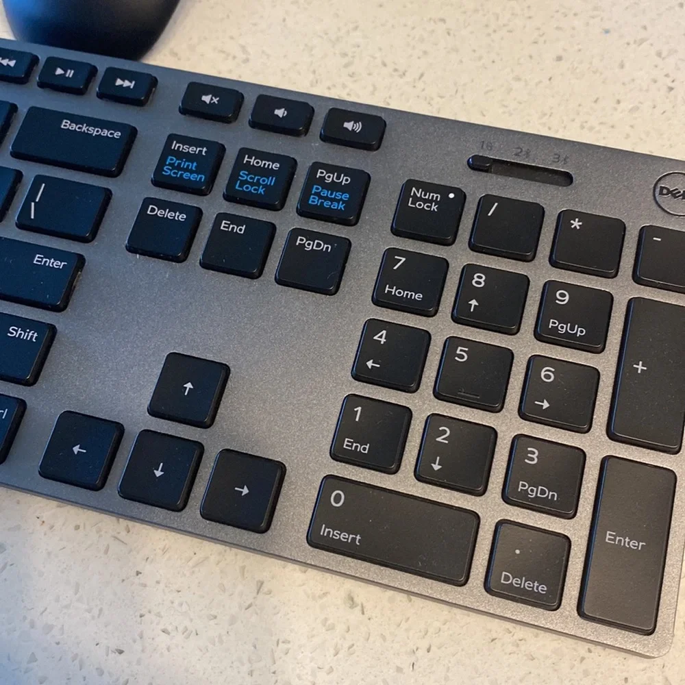External laptop keyboard for a Dell computer with mouse, never used!